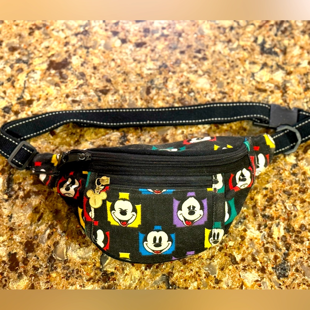 Vintage Mickey Mouse Belt Bag in good condition!